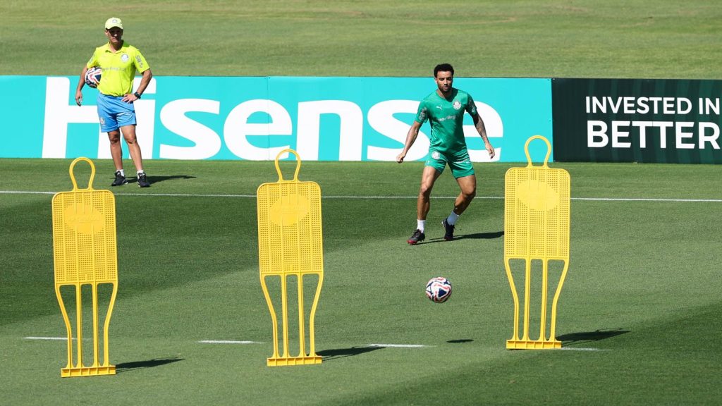 Aníbal tem lesão confirmada na reapresentação do Palmeiras