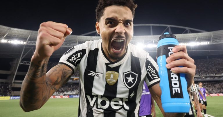 Artur Jorge demonstra interesse em Gregore, do Botafogo: ‘Potencial enorme para o Catar’ Artur Jorge demonstra interesse em Gregore, do Botafogo: ‘Potencial enorme para o Catar’