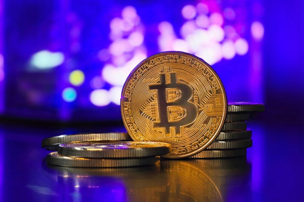 Bitcoin atinge US$ 110 mil, mas recua nas negociações | Criptomoedas