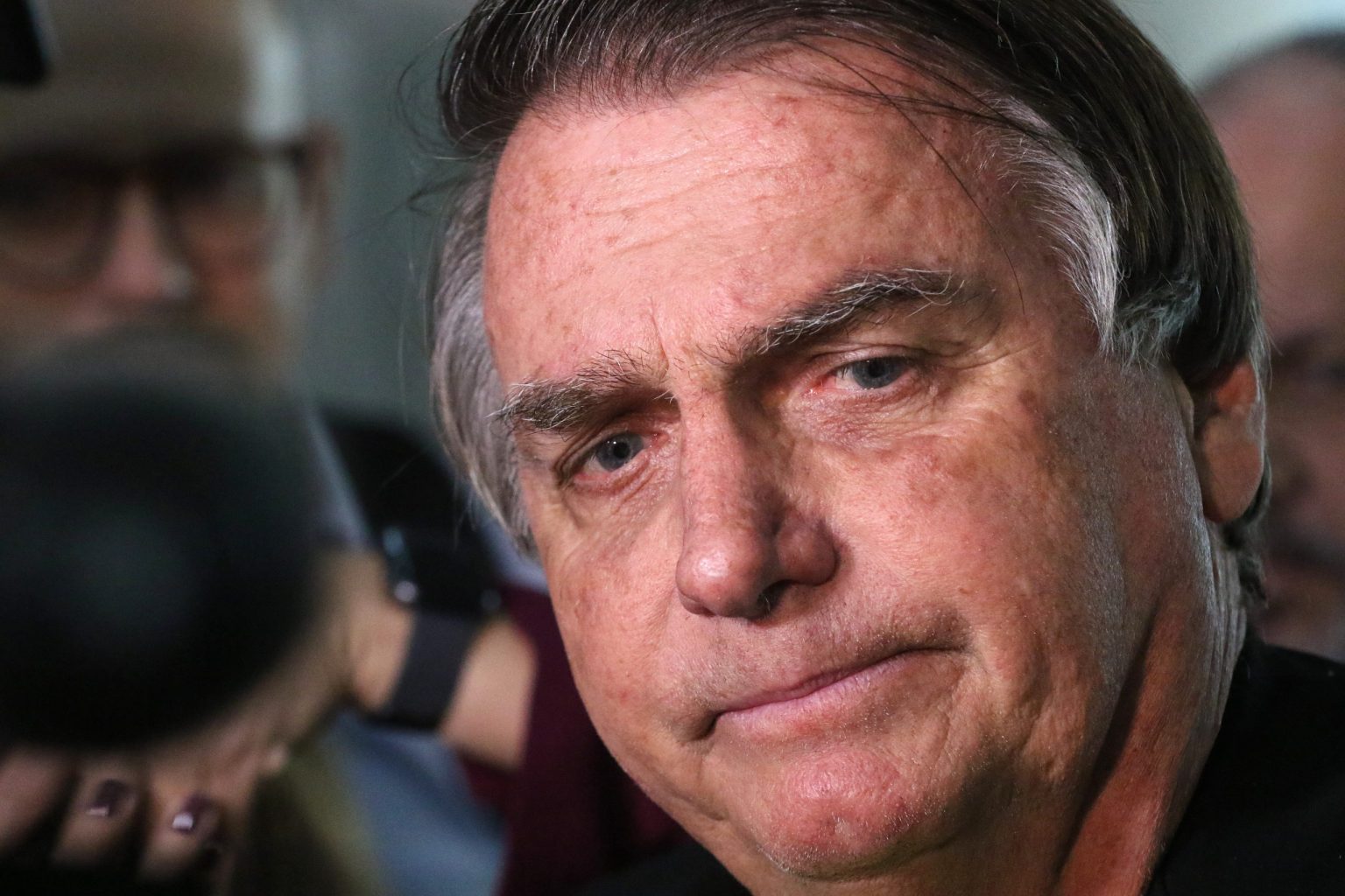 Bolsonaro tem mal-estar em Goiás e volta a Brasília