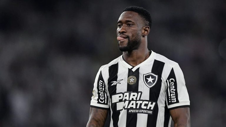 Botafogo inscreve jogadores para o Mundial e mantém vagas em aberto