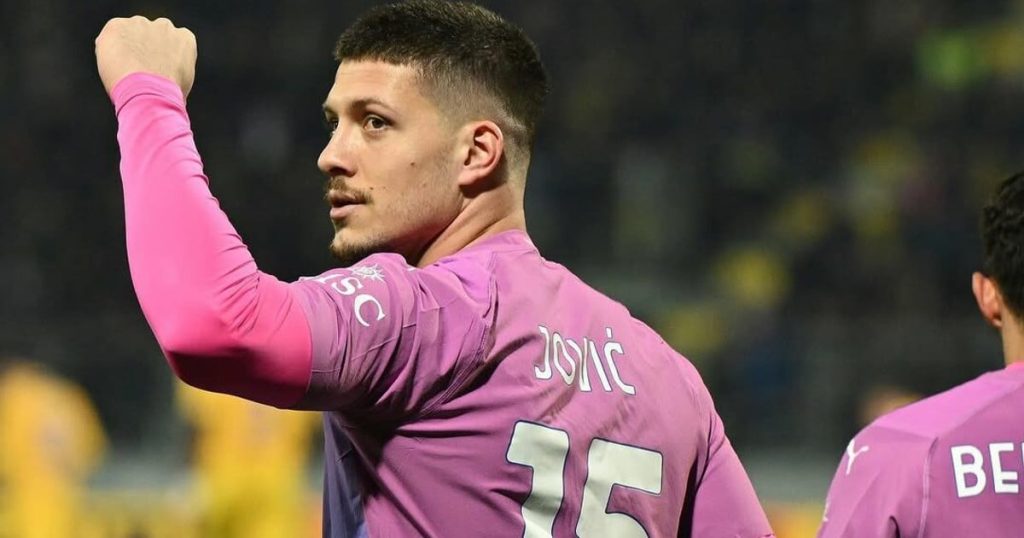 Botafogo visa o toque final e negocia Luka Jović e um ponta para o Super Mundial