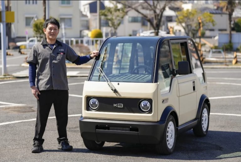 Carro elétrico compacto e barato faz sucesso no Japão e supera Toyota