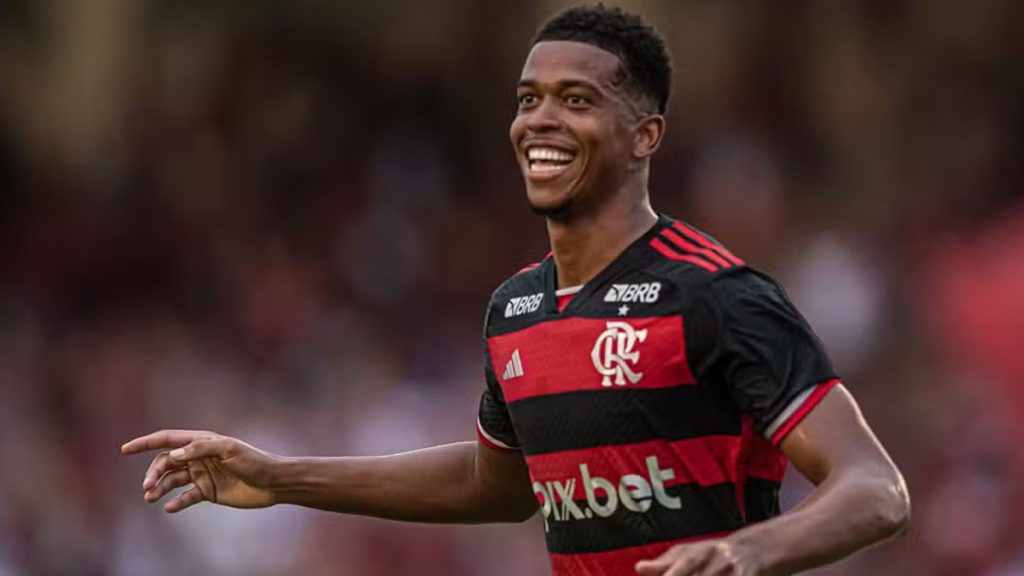 Contratação de atleta do Flamengo gera disputa e tensão • DOL
