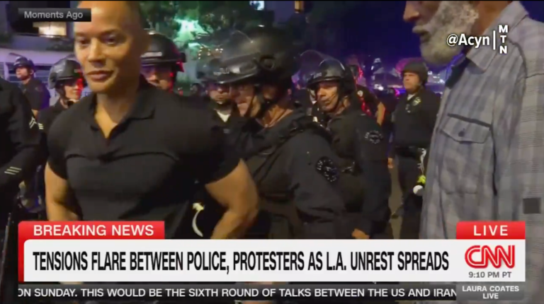 Correspondente da CNN Detido pela LAPD, Equipe de Imprensa Presa