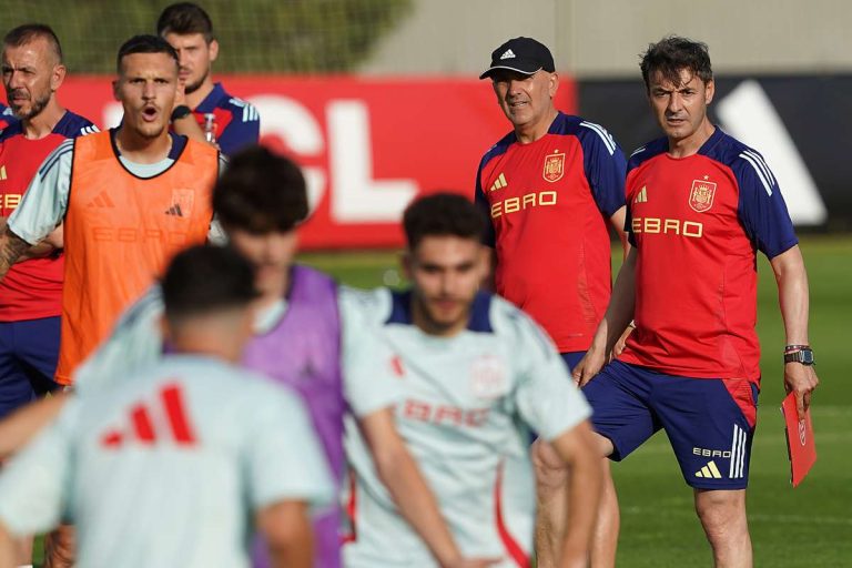 Europeu Sub-21: Selecionador da Espanha descarta Kike Salas e outros Europeu Sub-21: Selecionador da Espanha descarta Kike Salas e outros