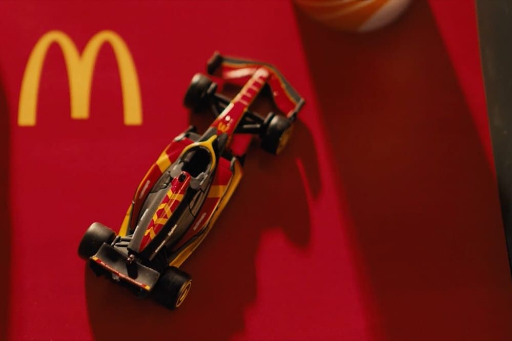 F1: McDonald's divulga preço das miniaturas dos carros do filme