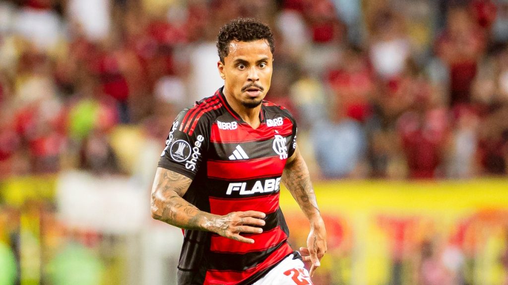 Flamengo envia mensagem ao Atlético-MG sobre Allan