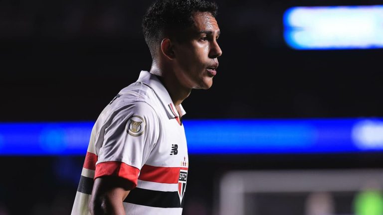 Igor Vinícius analisa propostas e Corinthians demonstra interesse Igor Vinícius analisa propostas e Corinthians demonstra interesse