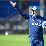 Jogar contra o Corinthians: titular do Grêmio pede para não ir a campo