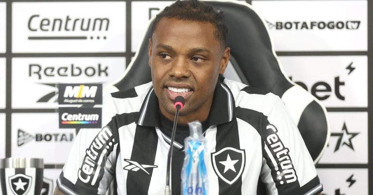Kaio Pantaleão priorizou Botafogo e recusou outras propostas: ‘Já estávamos em negociação’ Kaio Pantaleão priorizou Botafogo e recusou outras propostas: ‘Já estávamos em negociação’