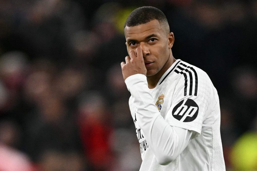 Mbappé, do Real Madrid, é internado com gastroenterite aguda
