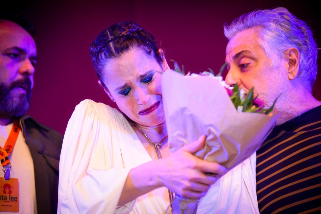 Mel Lisboa se emociona ao lado de Roberto de Carvalho ao finalizar 'Rita Lee'