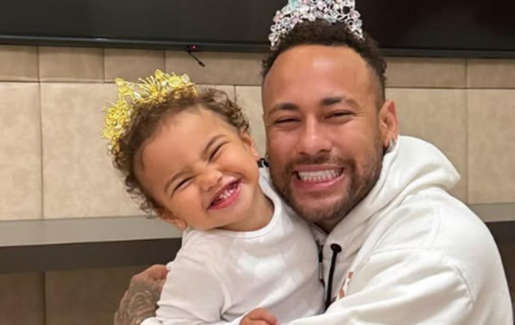 Neymar com Covid e Mavie no colo revolta fãs - Portal Uai