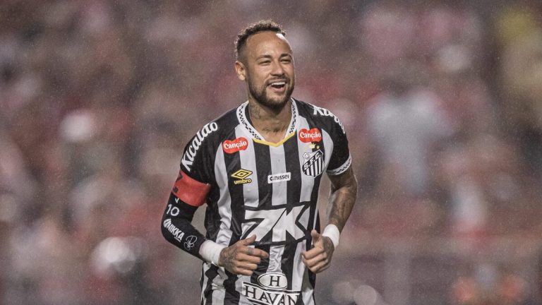 Neymar testa positivo para Covid-19 e desfalca o Santos novamente