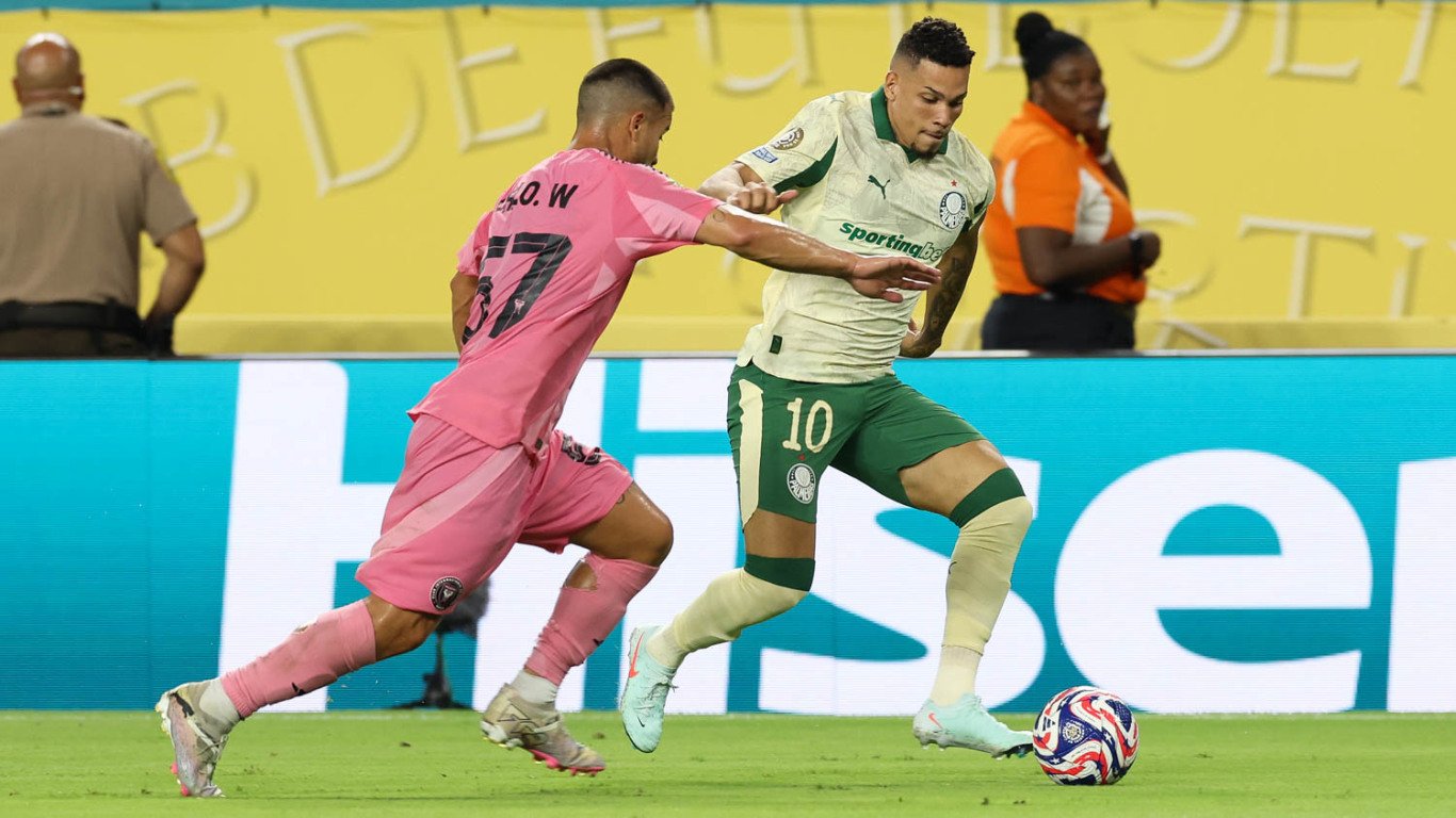 Palmeiras articula cirurgia minimalista para Paulinho