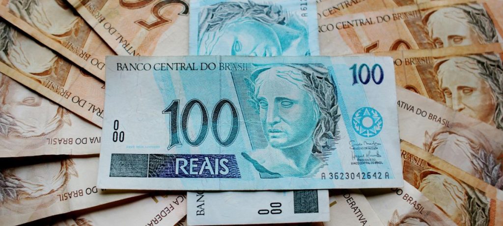 Salário mínimo aumenta e valerá a partir de julho.