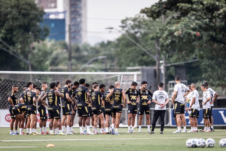 Santos faz jogo-treino com Portuguesa Santista visando o Brasileirão