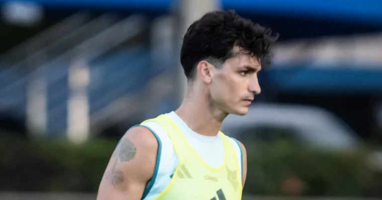São Paulo busca contratar atacante Dinenno, do Cruzeiro São Paulo busca contratar atacante Dinenno, do Cruzeiro