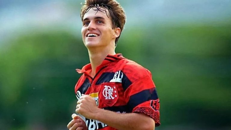 Sávio recorda o único duelo entre Flamengo e Bayern de Munique Sávio recorda o único duelo entre Flamengo e Bayern de Munique