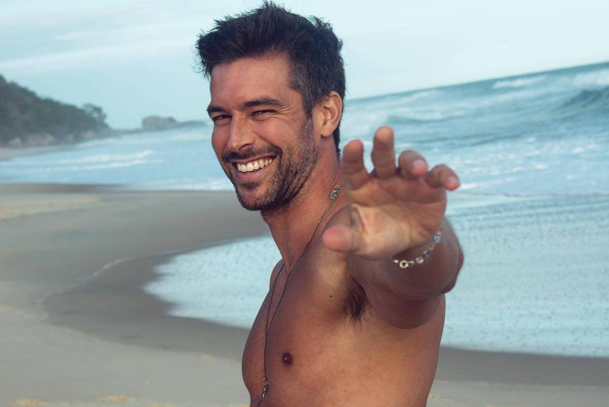'Vale Tudo': Ator de novela remove conteúdo adulto - 08/06/2025