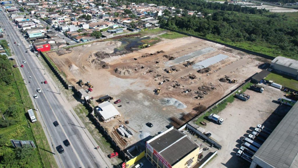 Véio da Havan mostra progresso das obras da megaloja