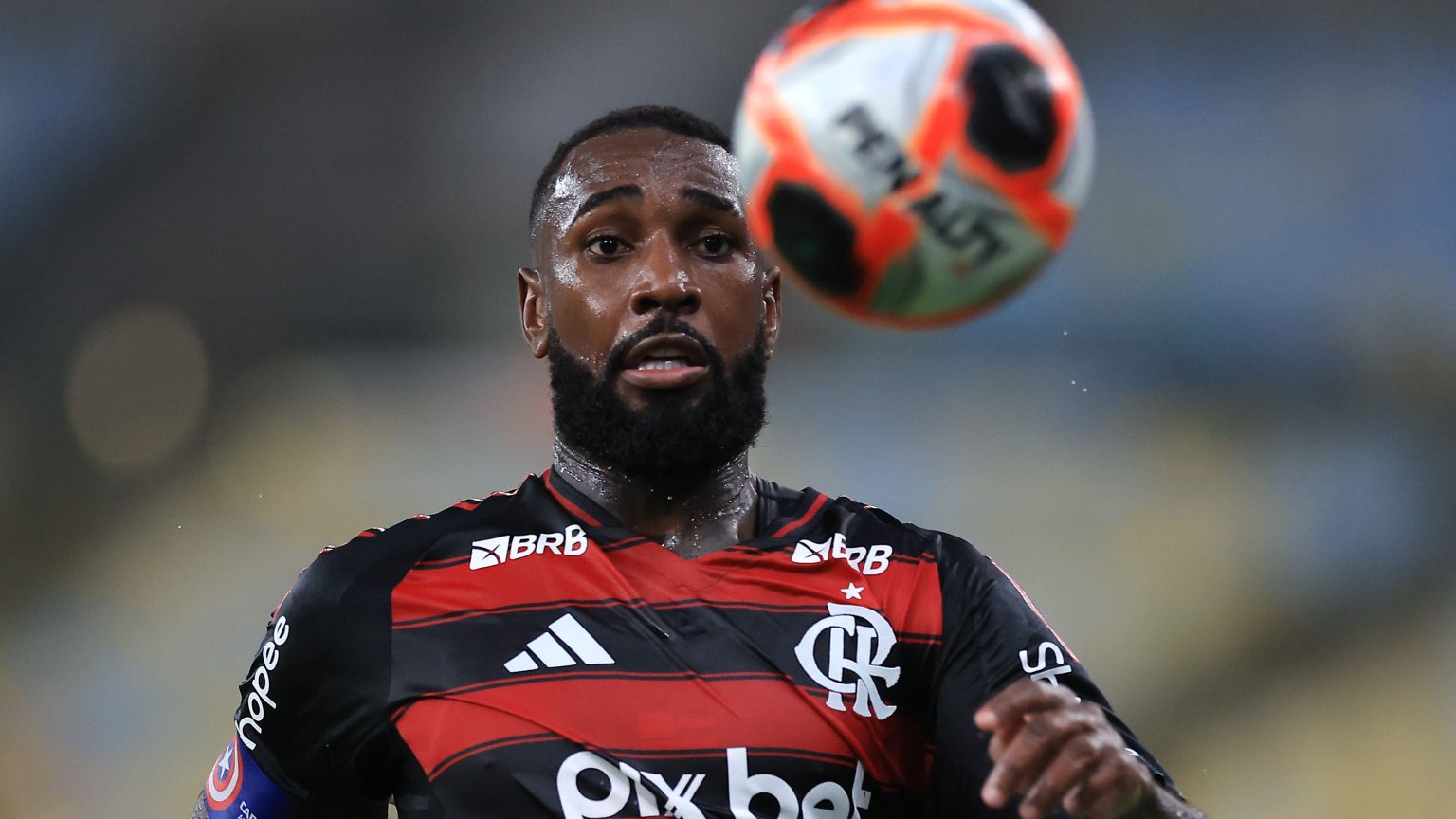 Zenit oferece a Gerson e aguarda confirmação para negociar com Flamengo