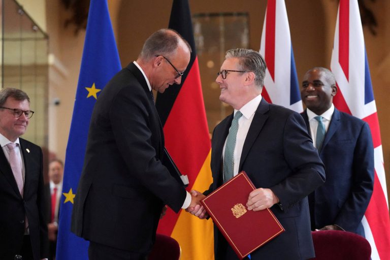 Alemanha e Reino Unido firmam pacto de defesa mútua – 18/07/2025 Alemanha e Reino Unido firmam pacto de defesa mútua – 18/07/2025