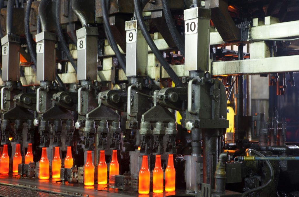Ambev (ABEV3) decepciona no 2º tri e ações caem mais de 6%