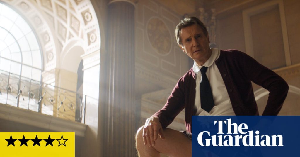 Crítica de "A Teoria do Caos" – Liam Neeson brilha em divertido reboot