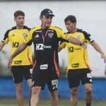Cuca define escalação do Atlético para jogo decisivo na Sul-Americana