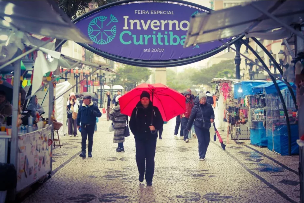 Curitiba ficou 83 horas abaixo de 10ºC; nova frente fria a caminho