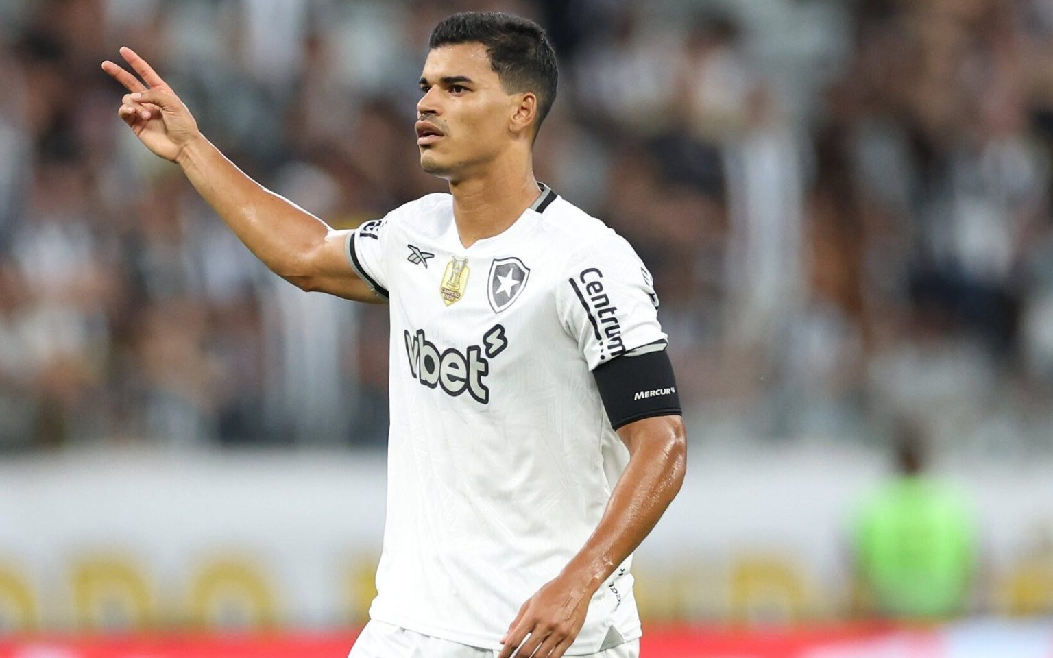 Danilo Barbosa, volante do Botafogo, é alvo do Atlético.