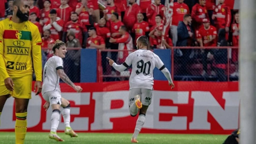 Figueirense vence Brusque na Série C de 2025