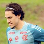 Pedro fora da partida Flamengo x São Paulo no Brasileirão
