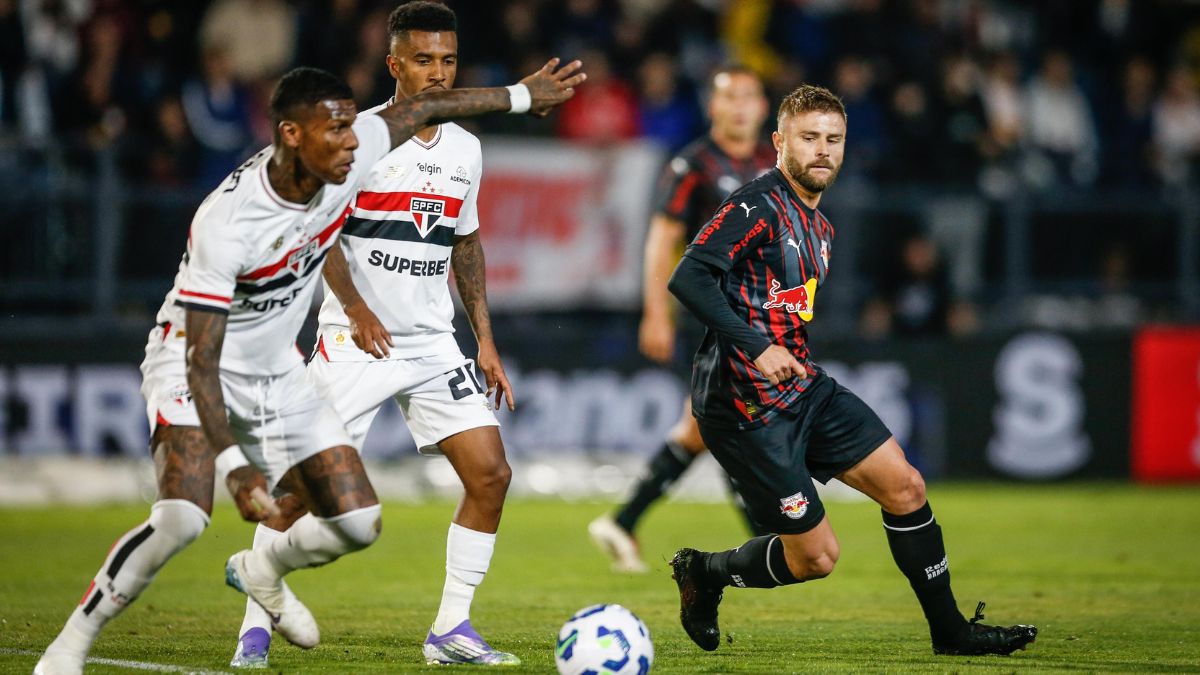 São Paulo inicia bem, sofre virada do Bragantino e empata no Brasileiro