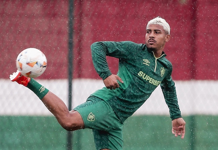 “Voltei melhor e mais maduro”, afirma John Kennedy ao Fluminense “Voltei melhor e mais maduro”, afirma John Kennedy ao Fluminense