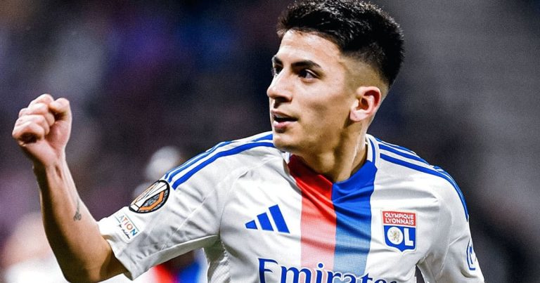 Zenit disputa com Benfica e oferta € 35 milhões por Thiago Almada Zenit disputa com Benfica e oferta € 35 milhões por Thiago Almada